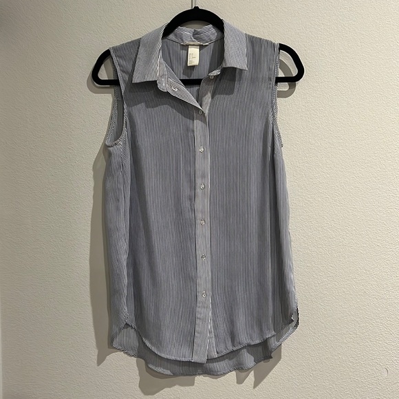 H&M Tops - Striped Button Up Tank